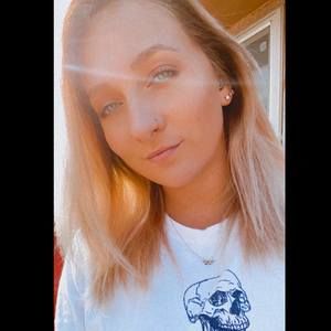 Meet your Posher, Caitlyn